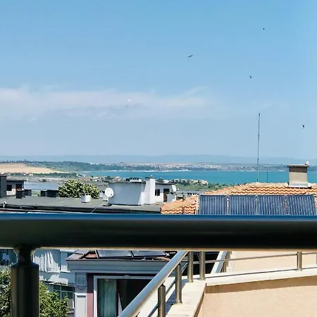 апартамент с изглед към морето Apartamento *